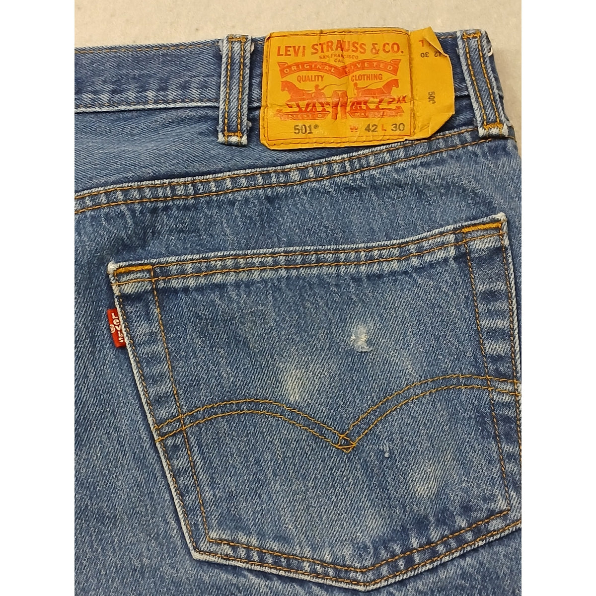 Levis (42x30) Men's Tapered Straight Leg Fit Blue Denim Jeans