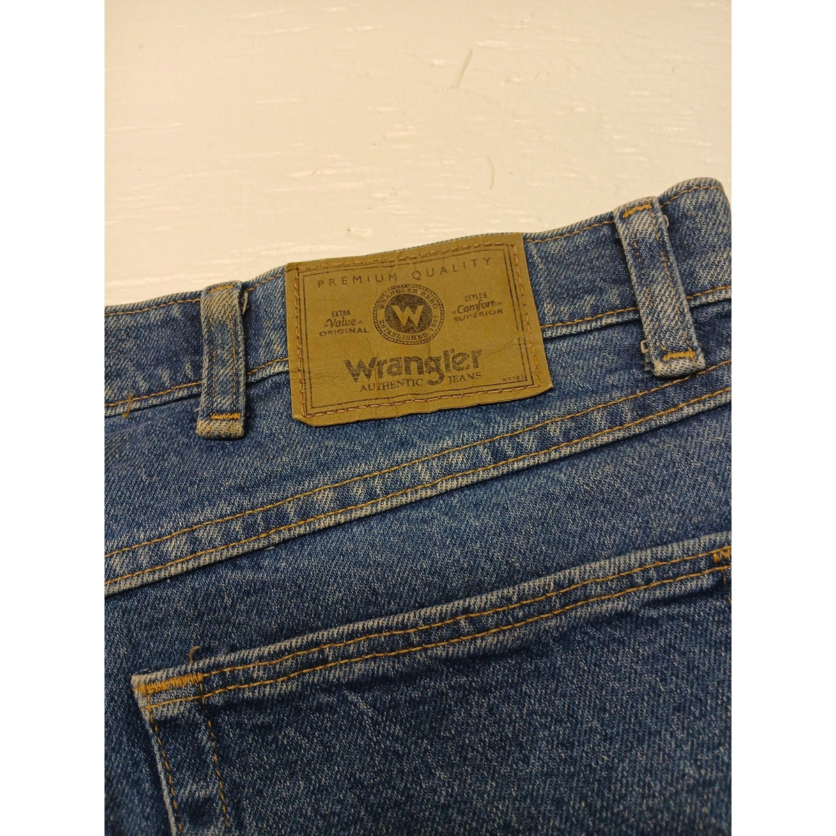 Wrangler (38x32) Men's Straight Blue Denim Jeans