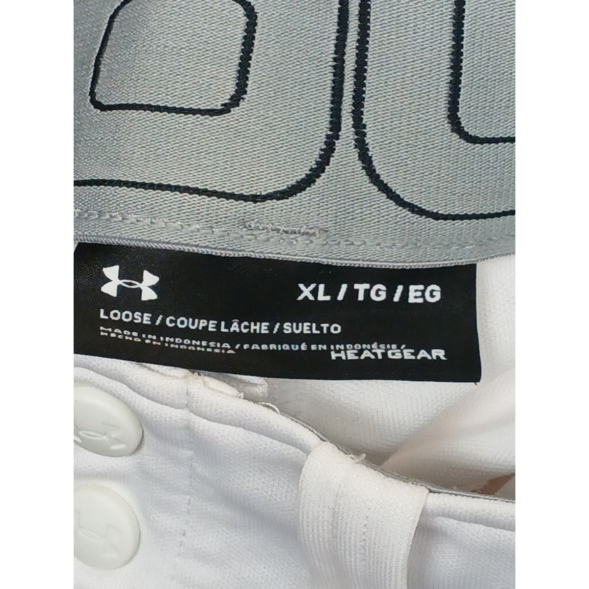 Under Armour (XL) White Red Pin Stripe Sports Stretch Pants