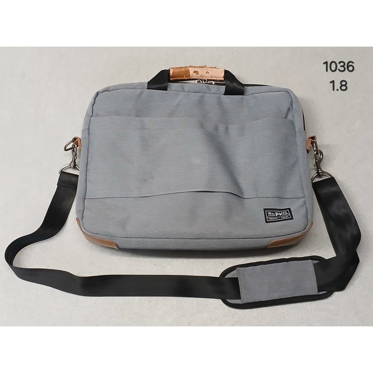 PKG (15”) Laptop Messenger Bag Carry Crossbody Gray 10L Pre Owned