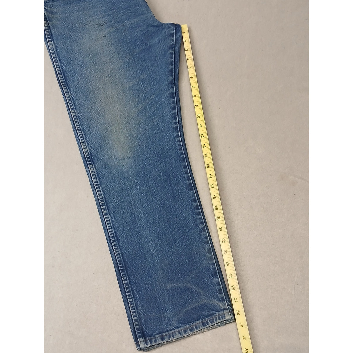 Wrangler (38x30) Classic Straight Regular Blue Denim Jeans