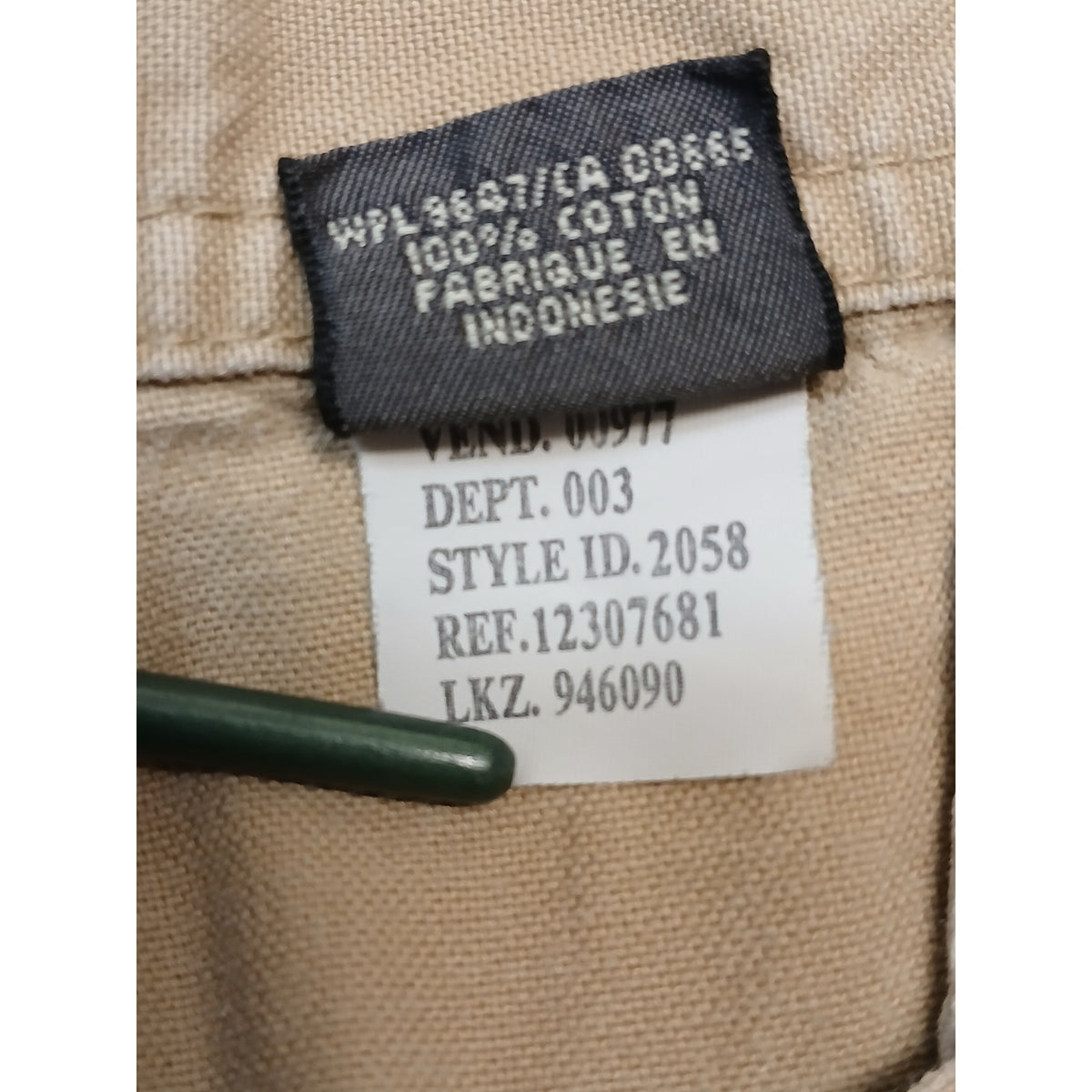 Eddie Bauer (36) Tan Cargo Style Khaki Dress Shorts