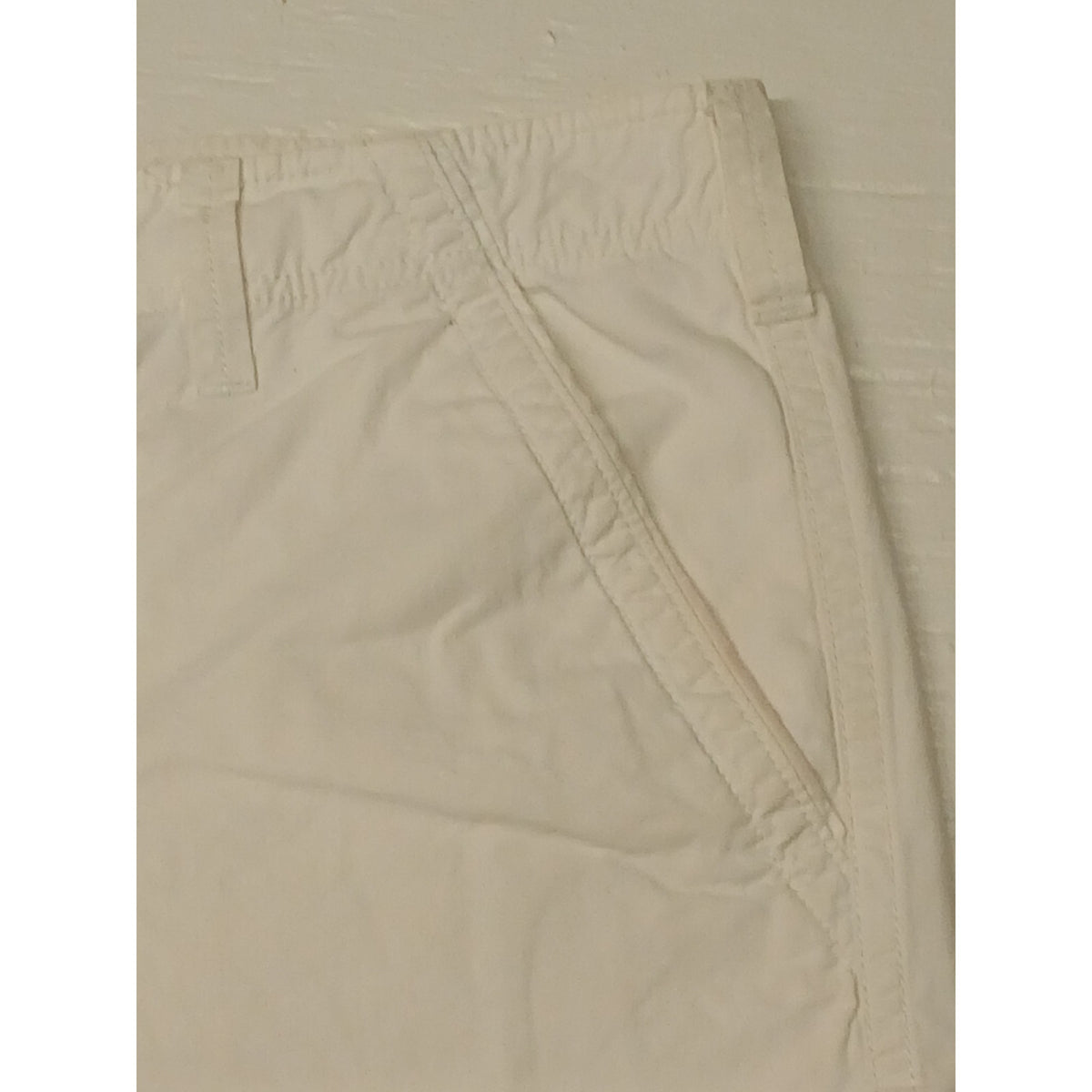 Express (36) White Board Walking Dress Chino Shorts