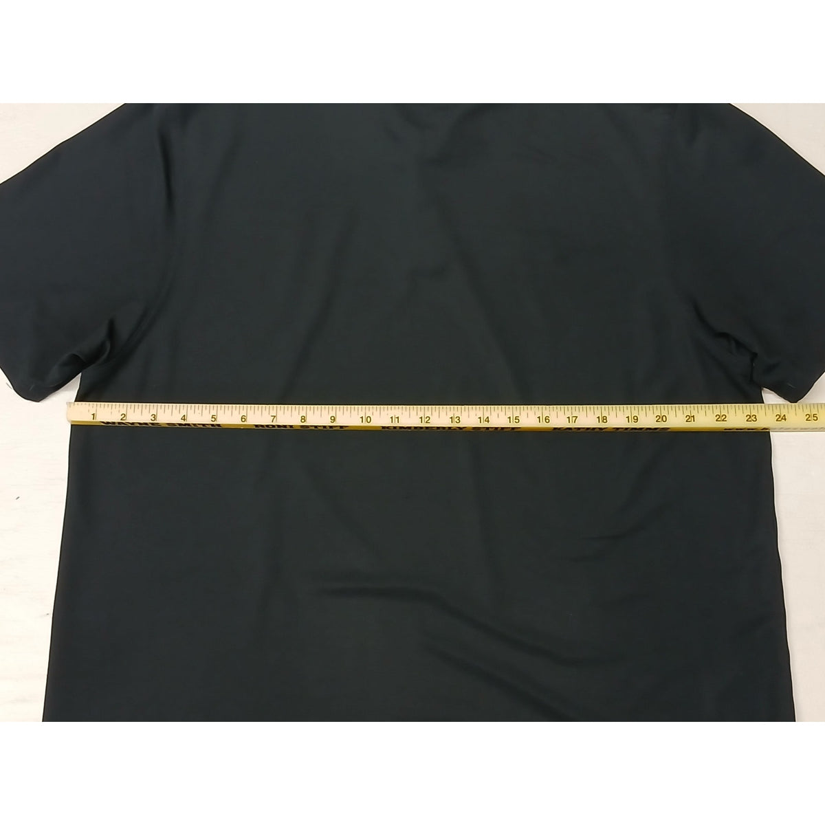 Under Armour (XL) Black Loose Short Sleeve DriFit Polo Shirt