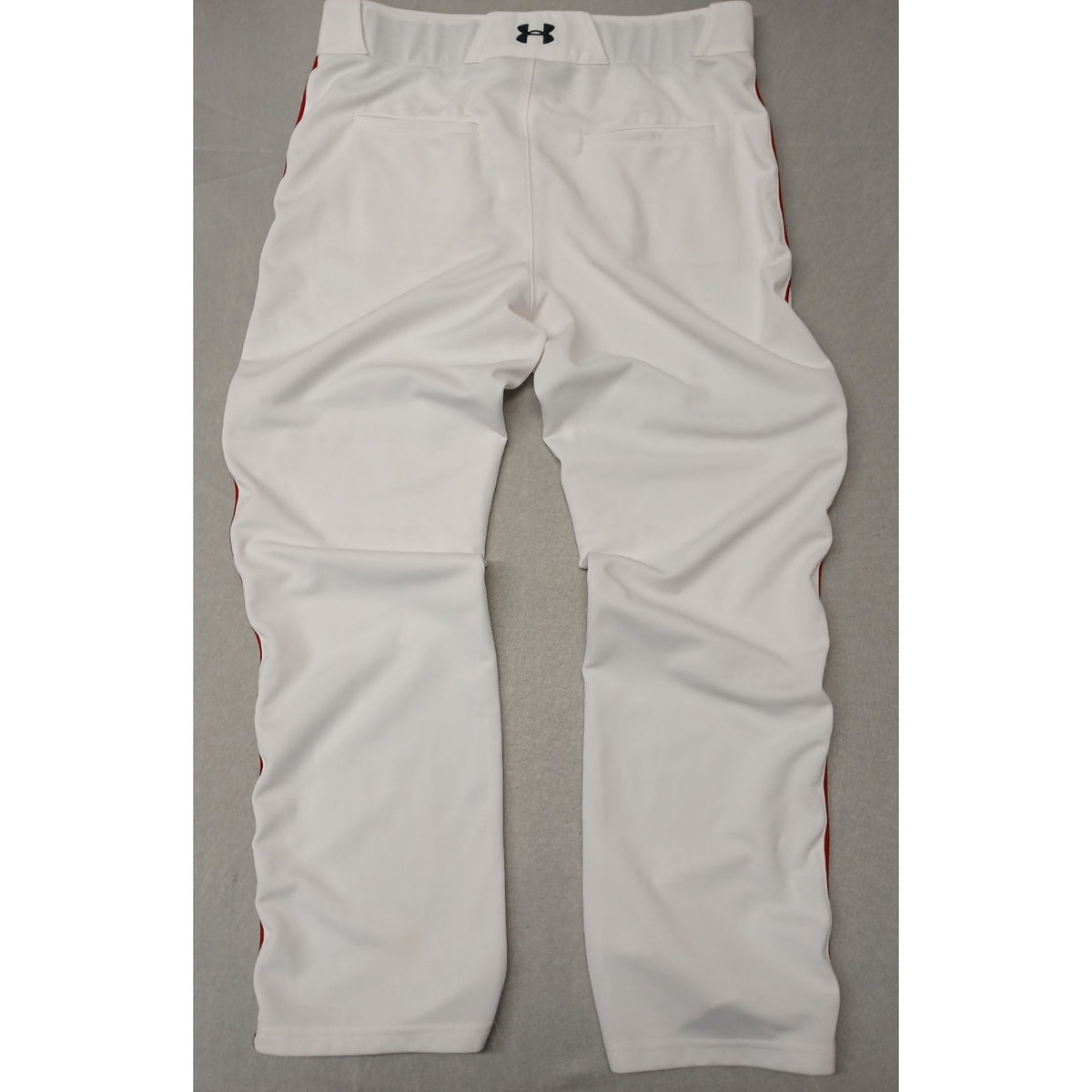 Under Armour (XL) White Red Pin Stripe Sports Stretch Pants