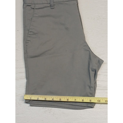 RSQ (30) Gray Casual Skater Chino Khaki Shorts