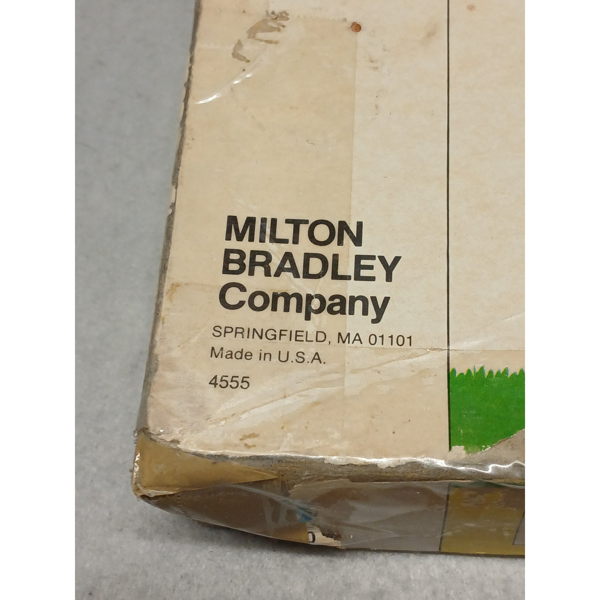 Milton Bradley Company CHUTES & LADDERS Vintage Board Game