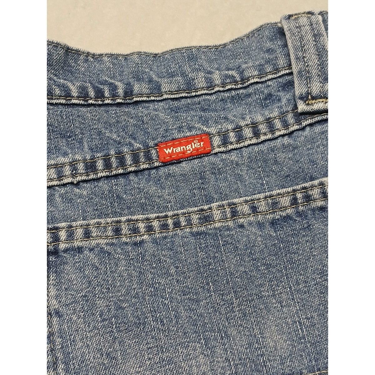 Wrangler (32x32) Men's Insulated Straight Fit Blue Denim Jeans