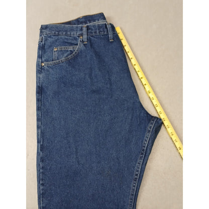 Wranlger (44x29) Men's Relaxed Straight Leg Blue Denim Jeans