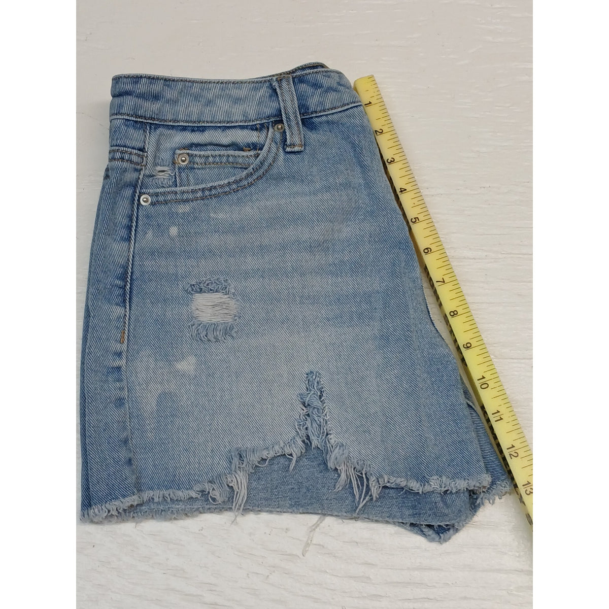 Time & Tru (6) High Rise Distressed Blue Denim Shorts