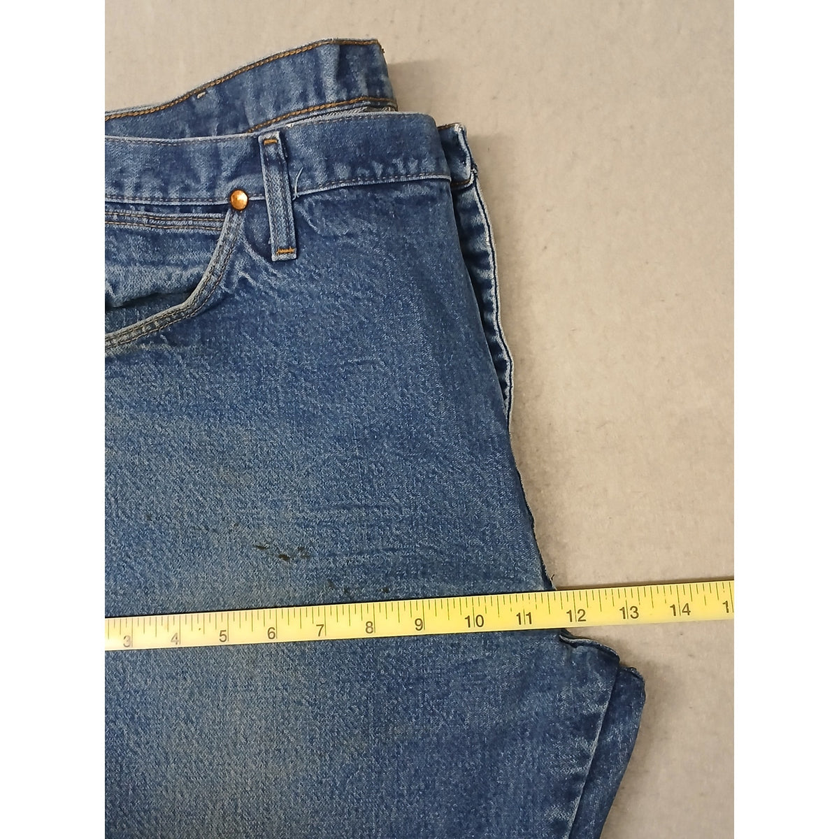 Wrangler (38x30) Classic Straight Regular Blue Denim Jeans