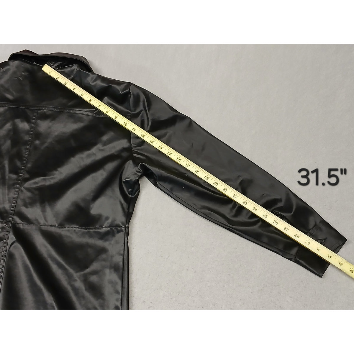 RAVE (Large) Women's 90's Black Faux Leather Zip Jacket