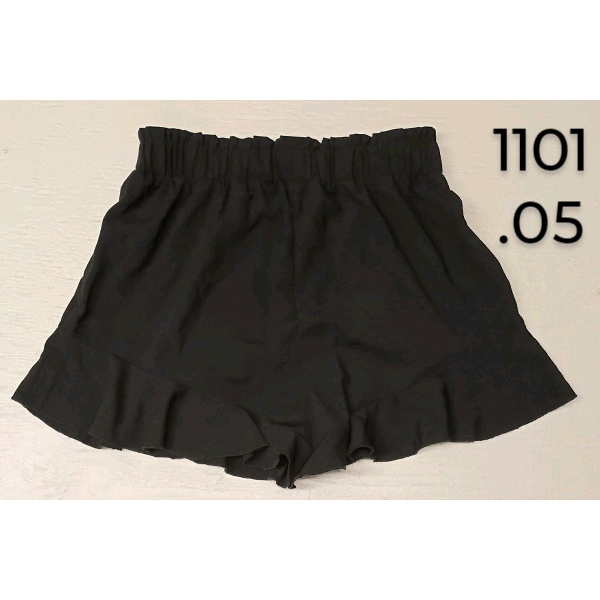 Shein (Petite Medium) Black Ruffle Hem Shorts