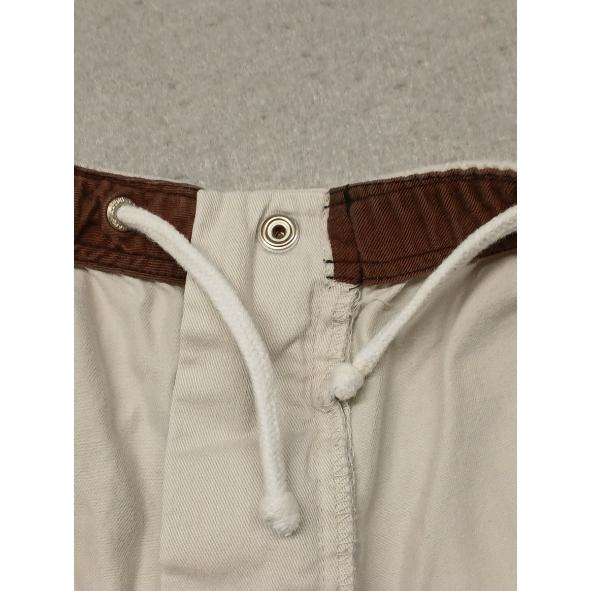Chaps Ralph Lauren (Large) Men's Beige Vintage Cotton String and Zip Shorts
