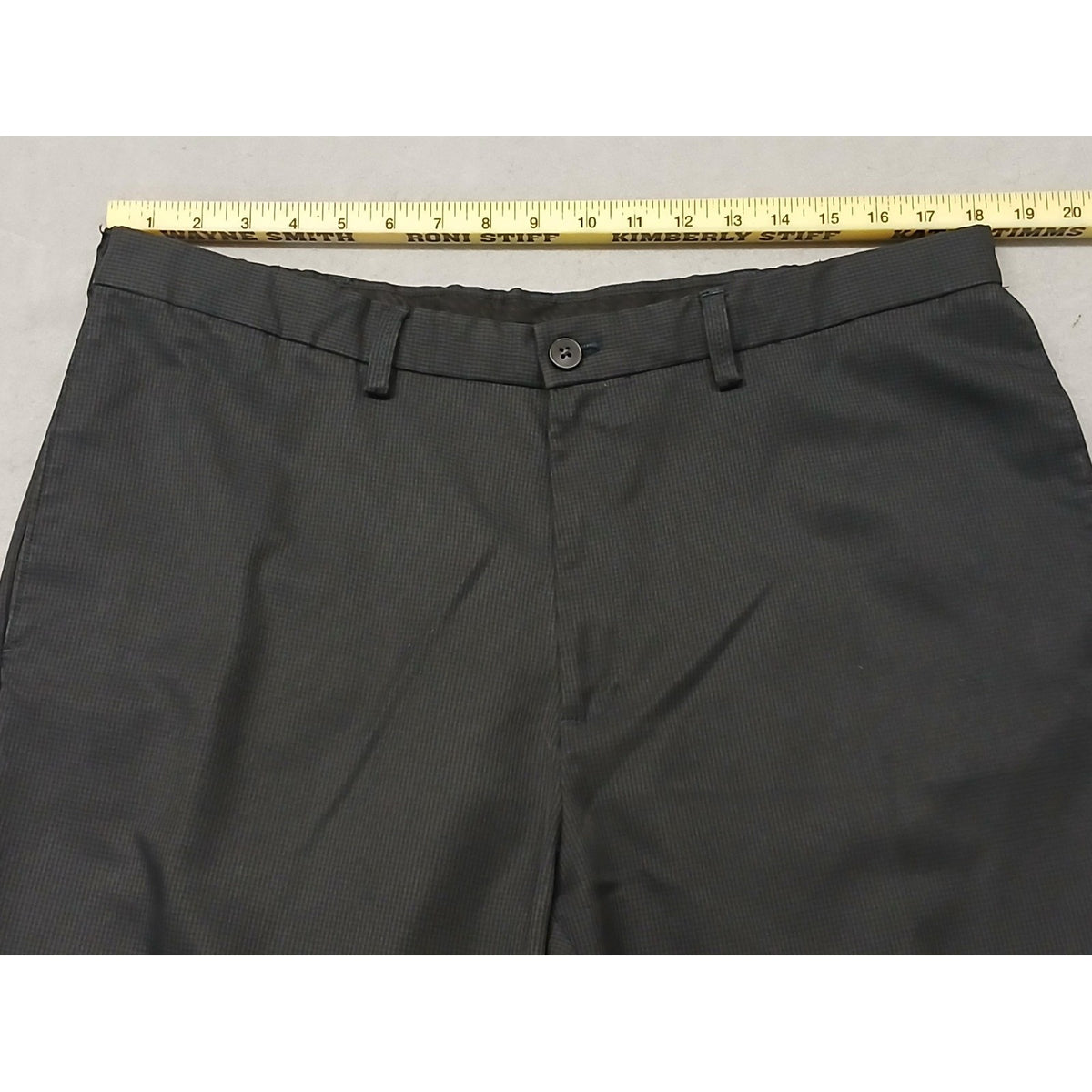 Haggar (38x30) Men's Classic Dri Fit Black Plaid Dress Pants