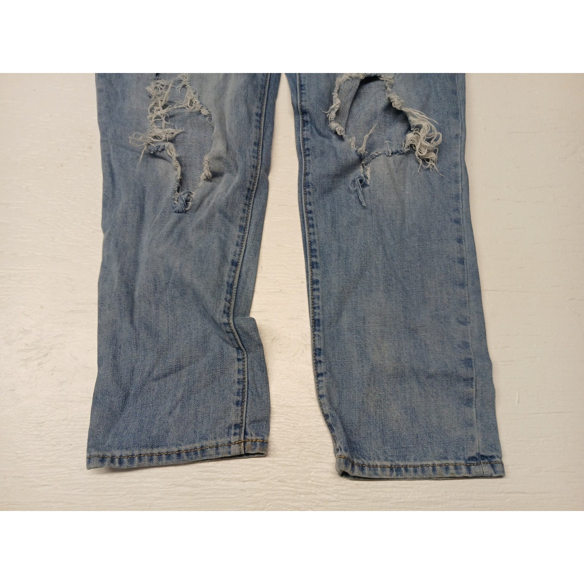 Gap Sexy Boyfriend (10) Relaxed Fit Ripped Blue Denim Jeans