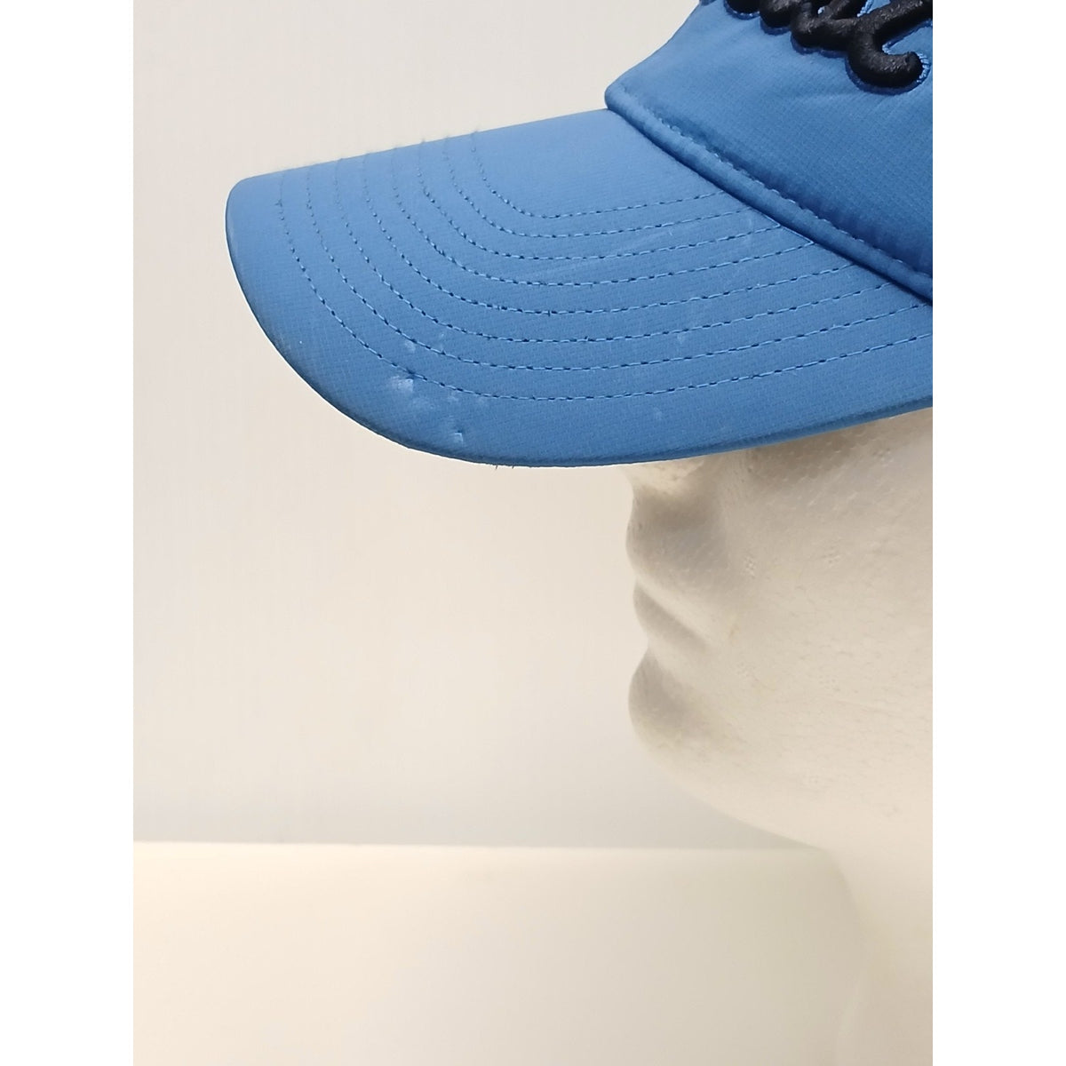 Titleist (OSFM) Blue Poly Blend Dri Fit Strap Adjust Golf Cap
