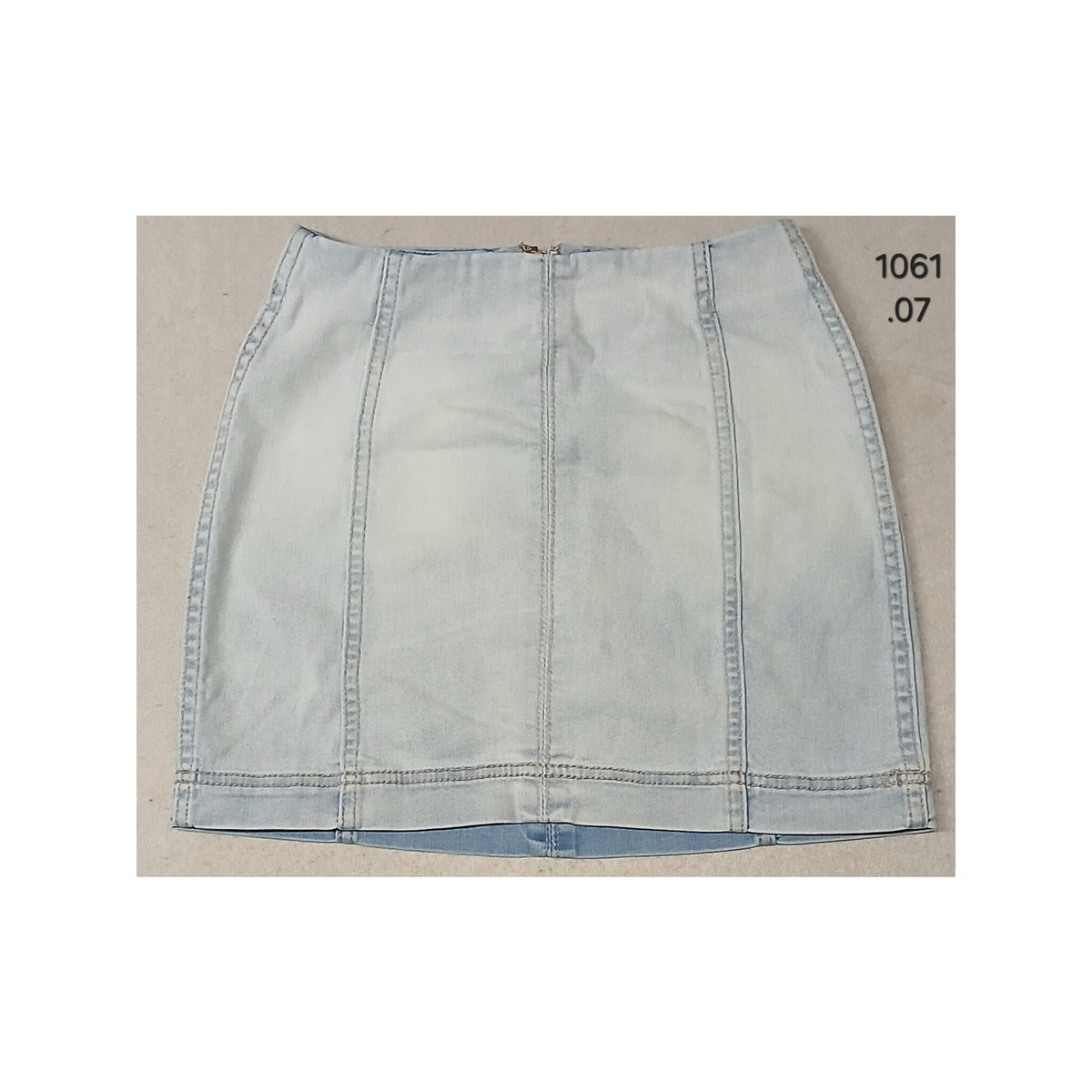 Wild Fable (0) Light Wash Raw Hem Denim Mini Skirt