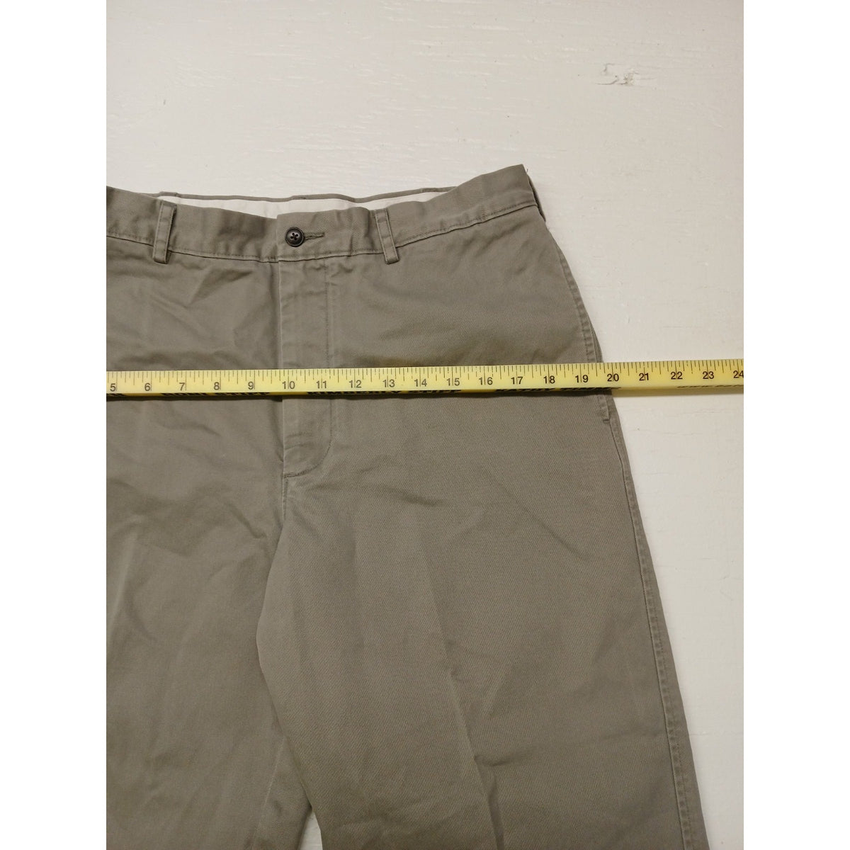 Roundtree & Yorke (34x30) Beige Vintage Wide Leg Khaki Pants