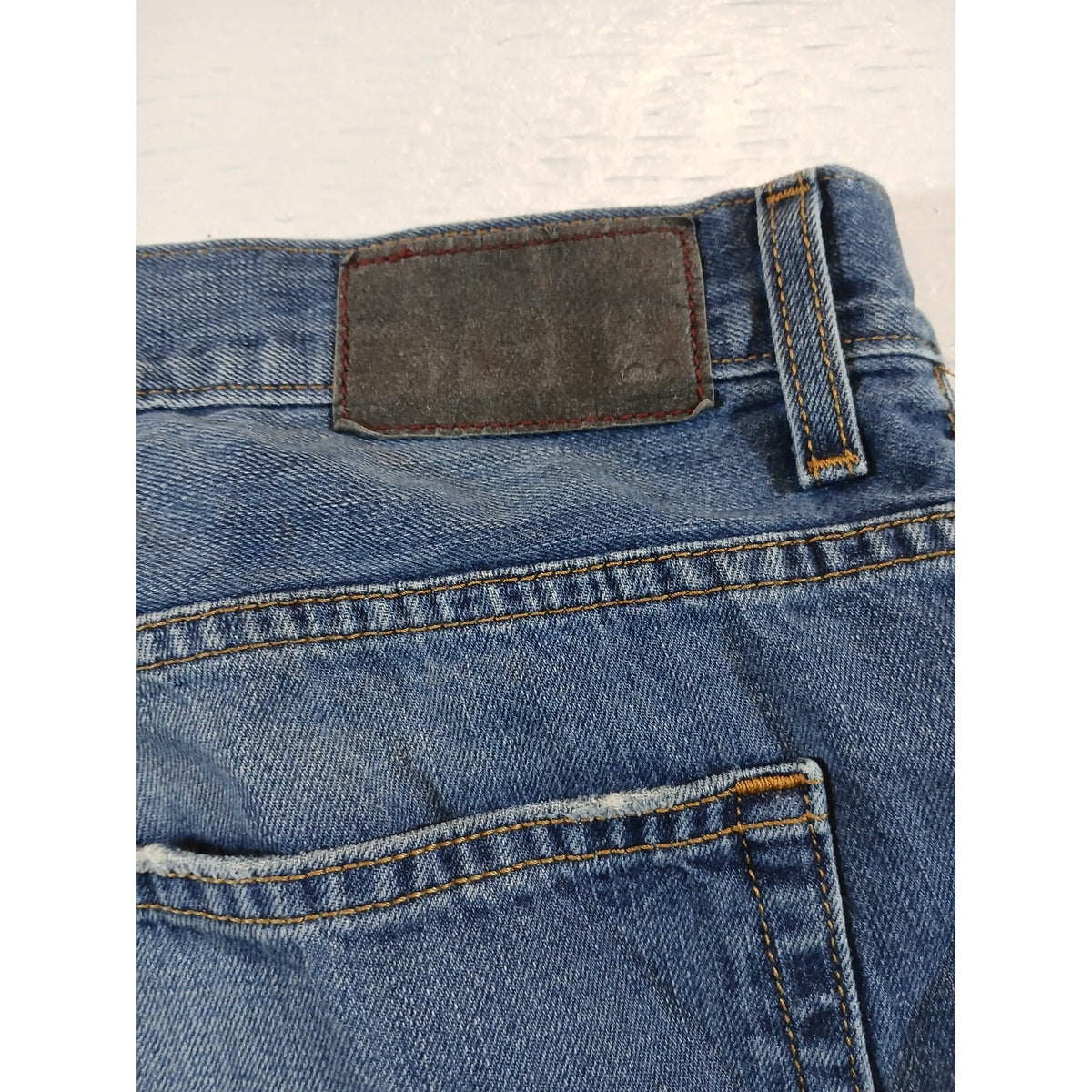 Adam Levine (34x30) Men's Relaxed Straight Blue Denim Jeans