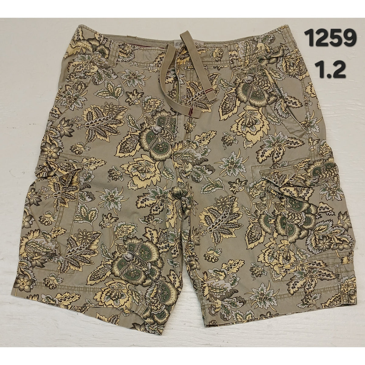 Express (36) Jacquard Tapestry Flat Front Cargo Style Shorts