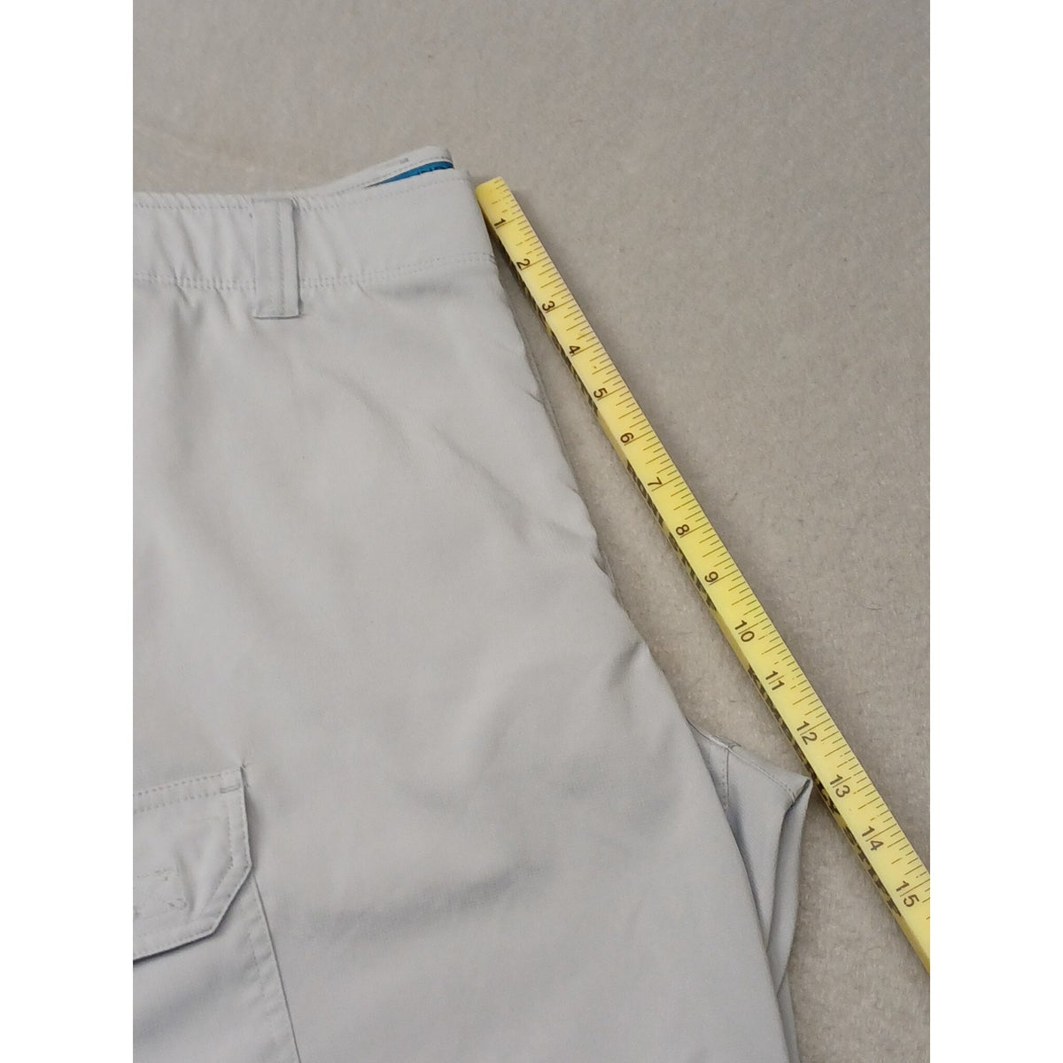 Roundtree & Yorke (36) Gray Perfromance Dri-Fit Cargo Shorts