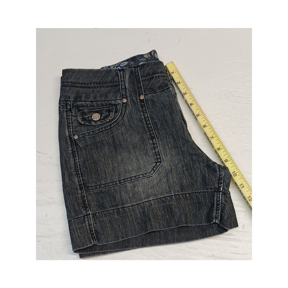 One 5 One (6) Grey Distressed Stretched Cuffed Shorts