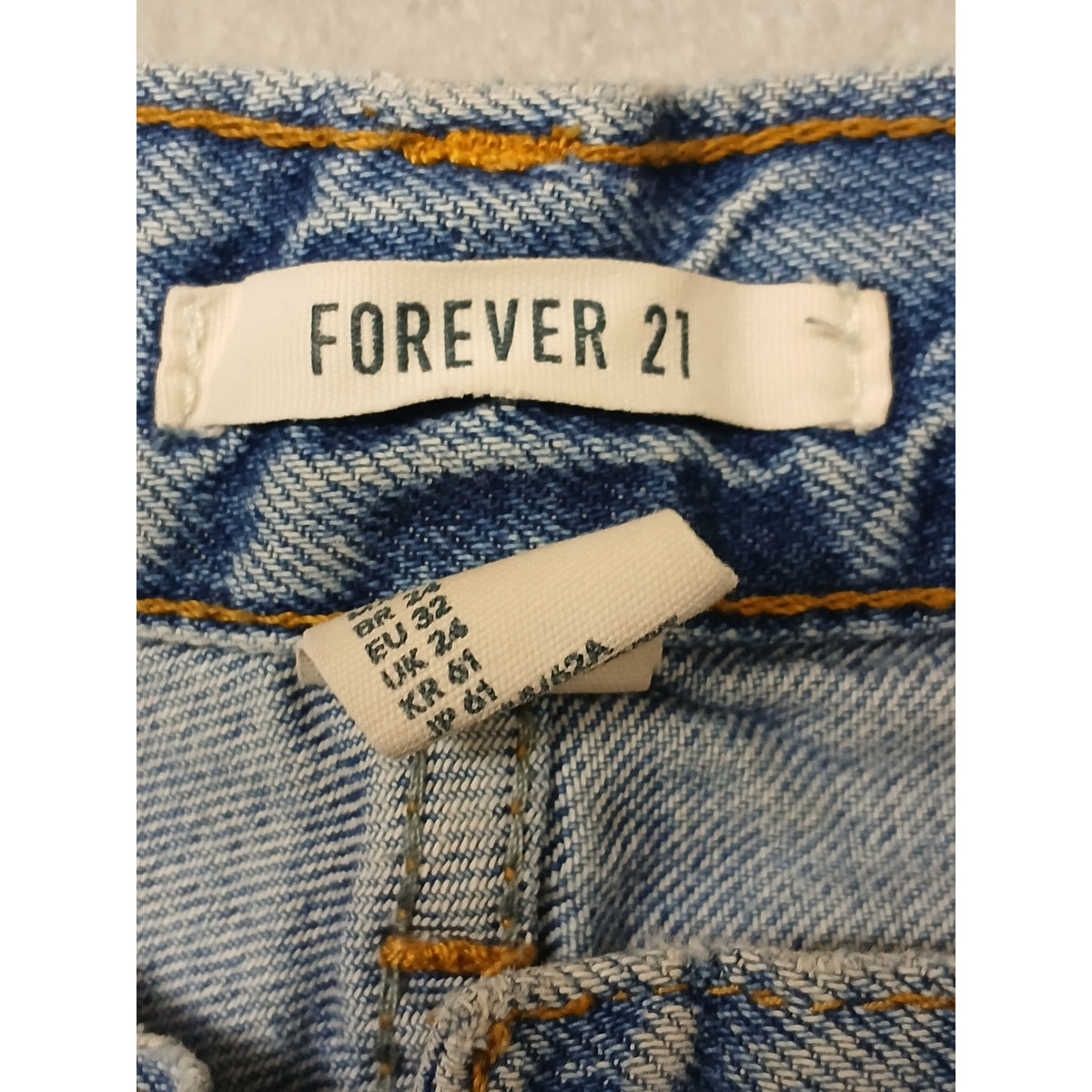 Forever 21 (24) Rugged Relaxed High Ankle Blue Denim Jeans
