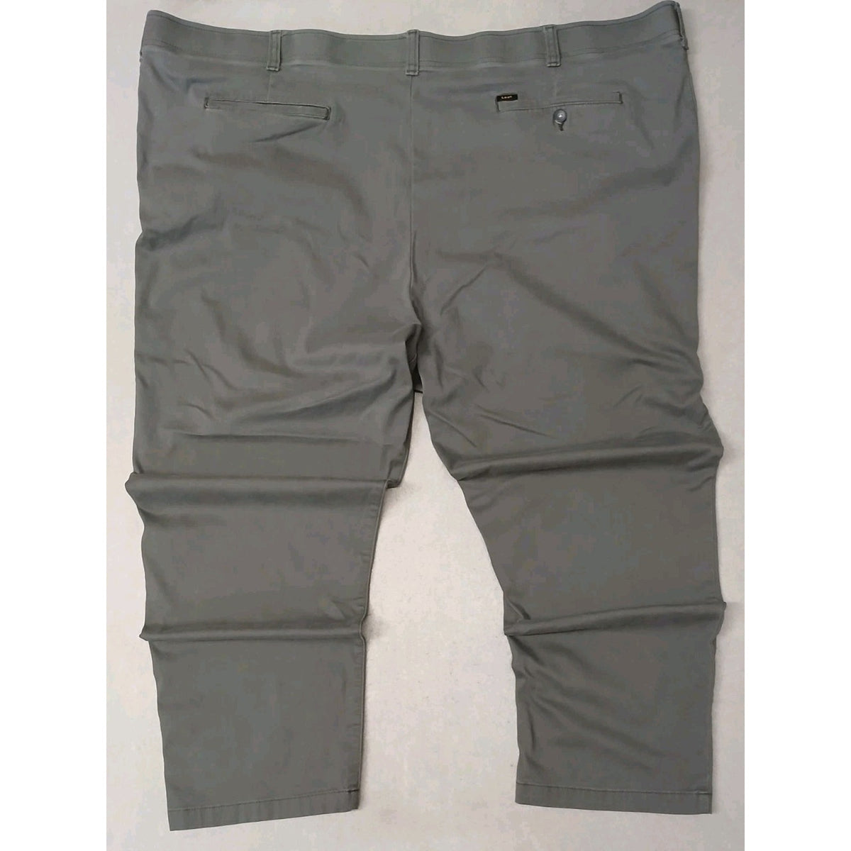 Lees (58x32) Gray Extreme Motion Relaxed Taper Stretch Pants