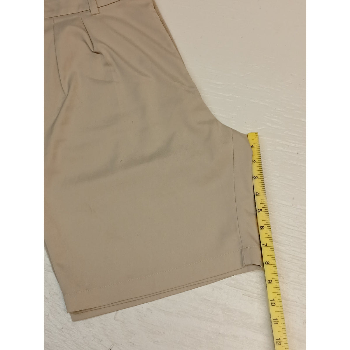 Roundtree & Yorke (40) Beige DriFit Performance Chino Shorts
