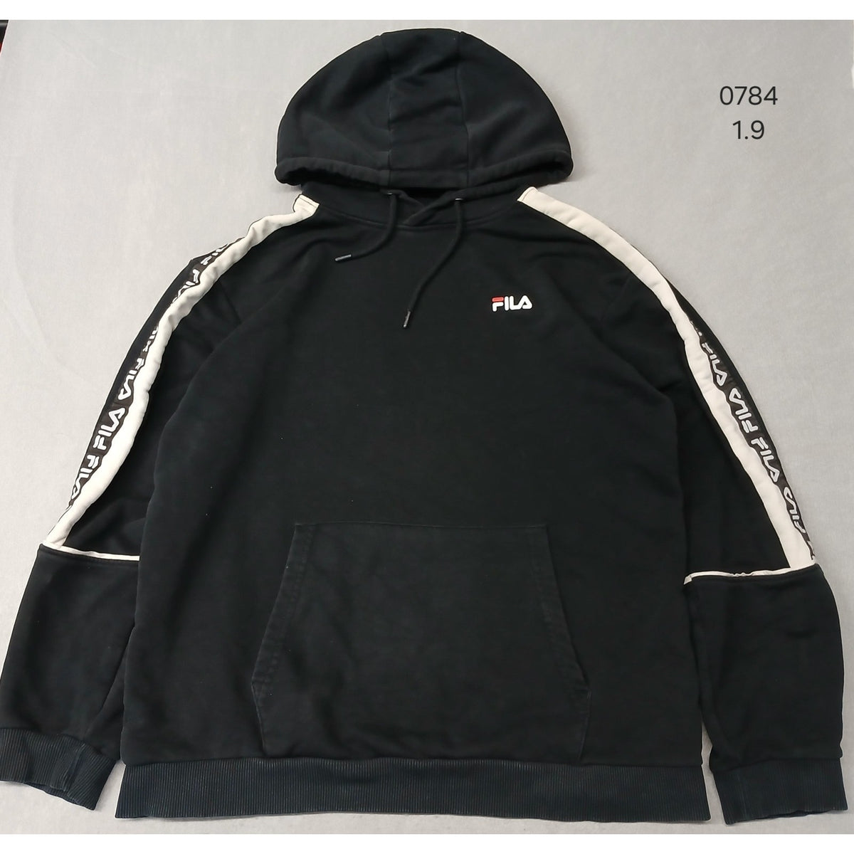 FILA (XL) Men's Black Vintage Slit Pocket Pullover Hoodie