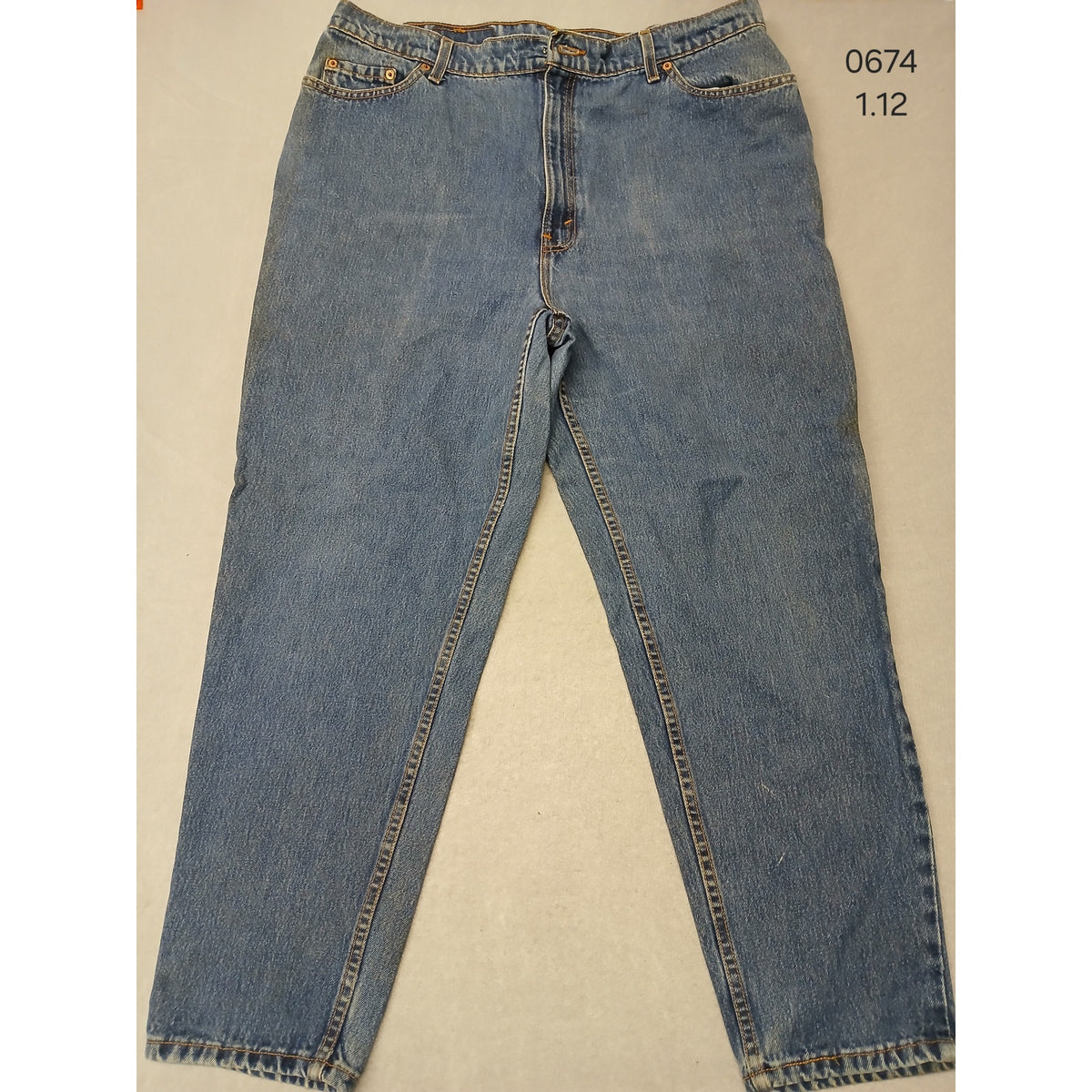 Levi's (20W ) Men's Relaxed Fit Tapered Leg Blue Denim Jeans