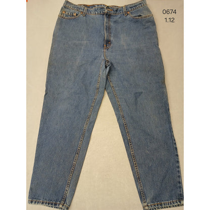 Levi's (20W ) Men's Relaxed Fit Tapered Leg Blue Denim Jeans