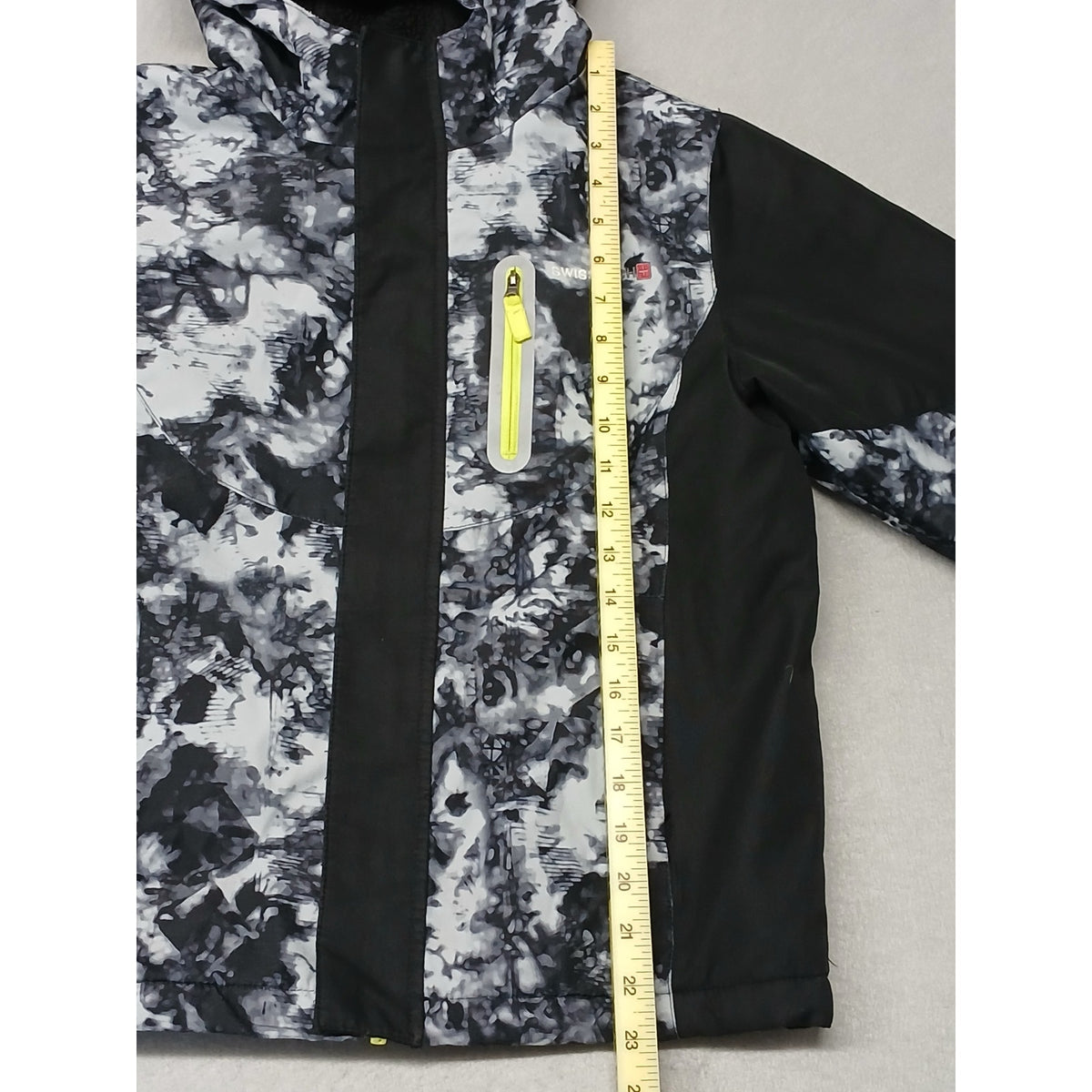 Swiss Tech (Medium) (8) Youth Multicolor Zipper Pocket Coat