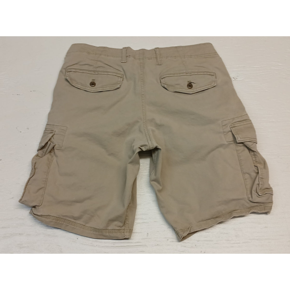 GAP (32) Beige Khaki Cargo Style Carpenter Casual Shorts