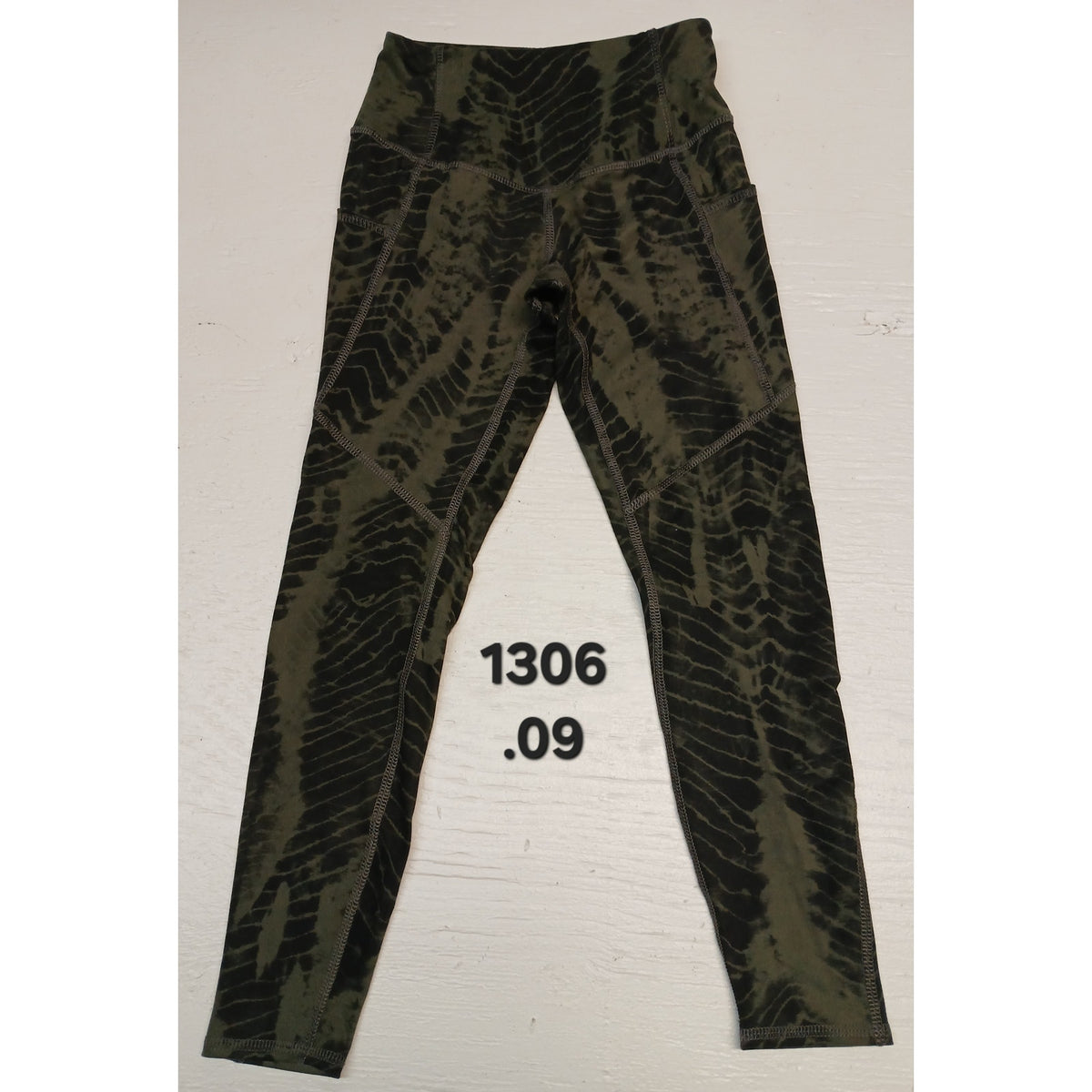 Evolution & Creation (S) Camo High Rise Athletic Leggings