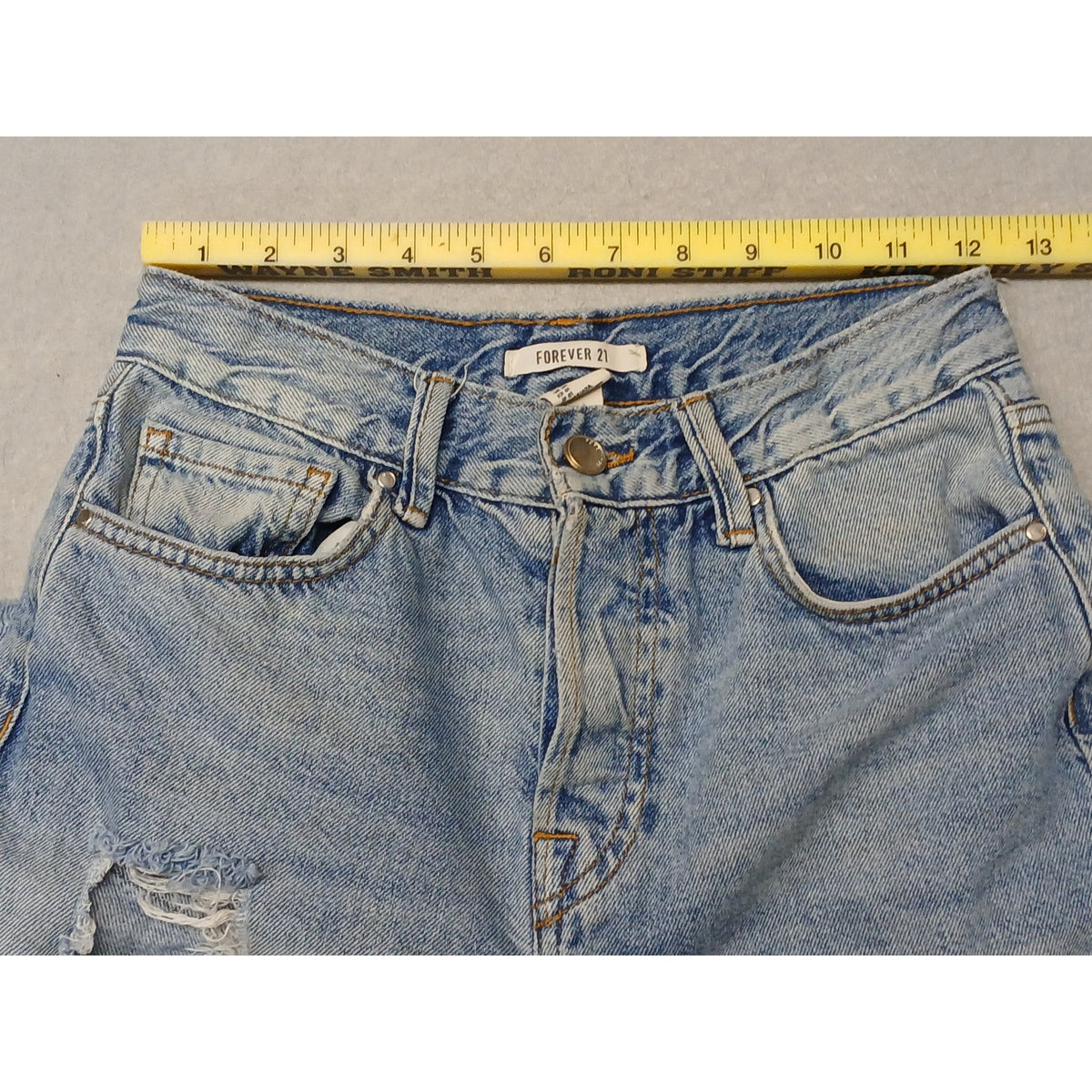 Forever 21 (24) Rugged Relaxed High Ankle Blue Denim Jeans