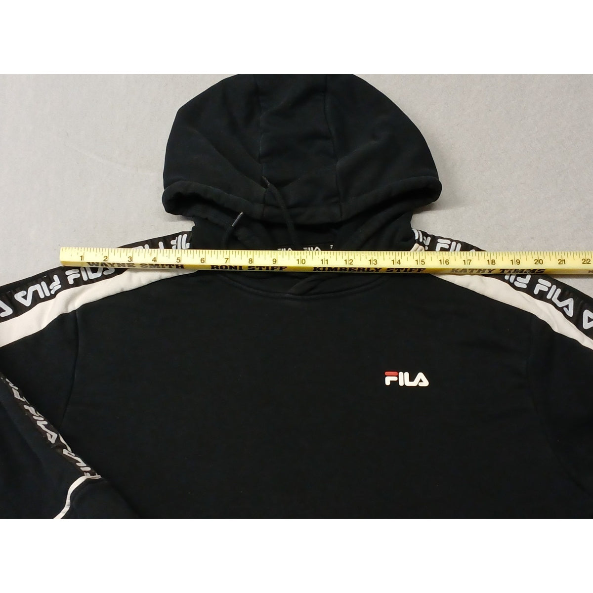 FILA (XL) Men's Black Vintage Slit Pocket Pullover Hoodie