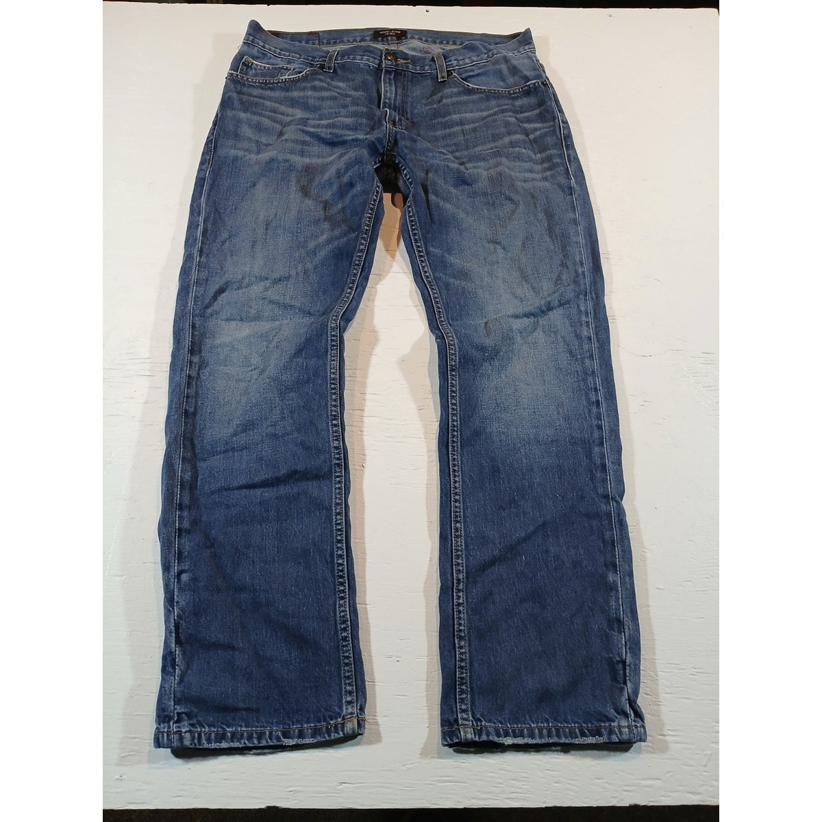 Adam Levine (34x30) Men's Relaxed Straight Blue Denim Jeans