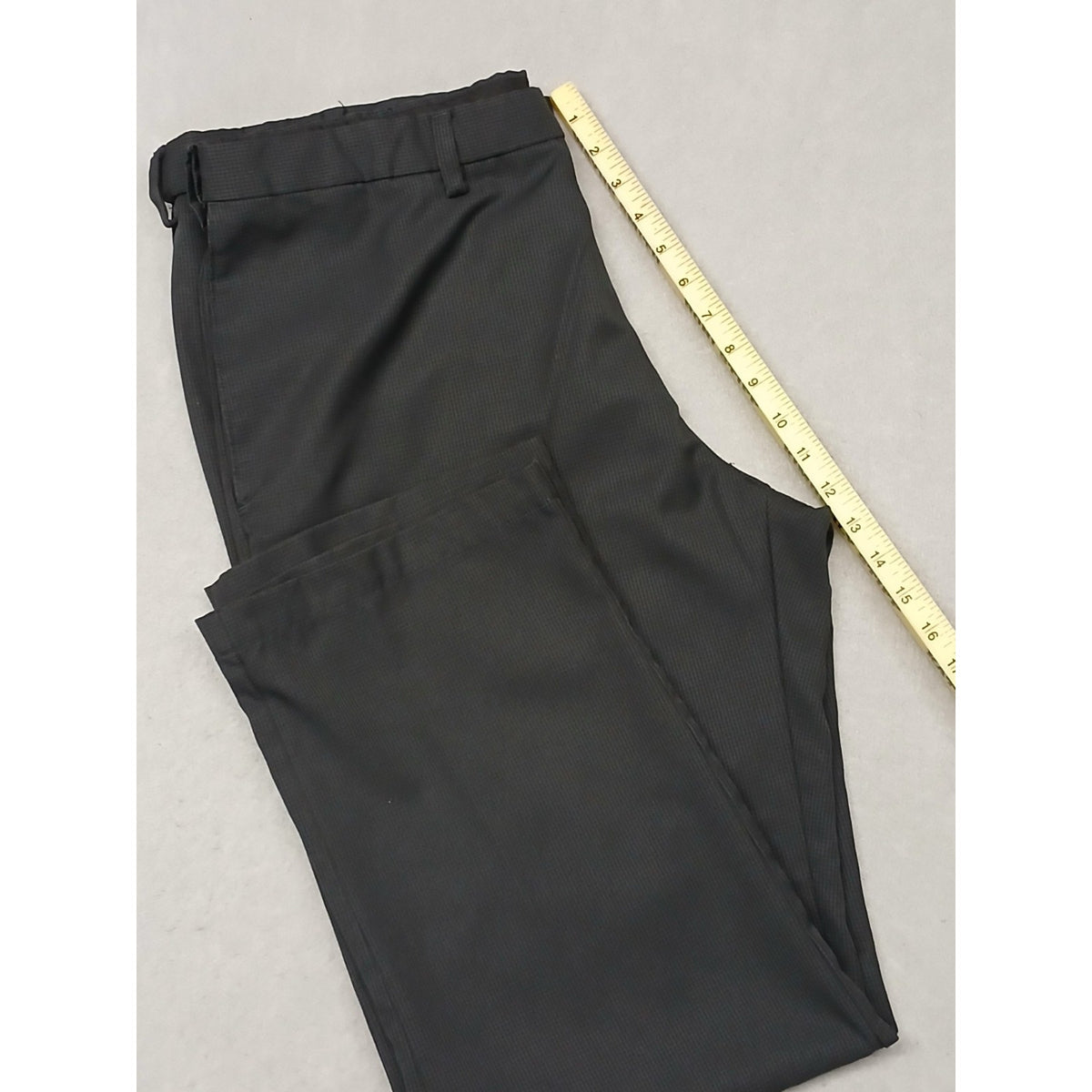 Haggar (38x30) Men's Classic Dri Fit Black Plaid Dress Pants