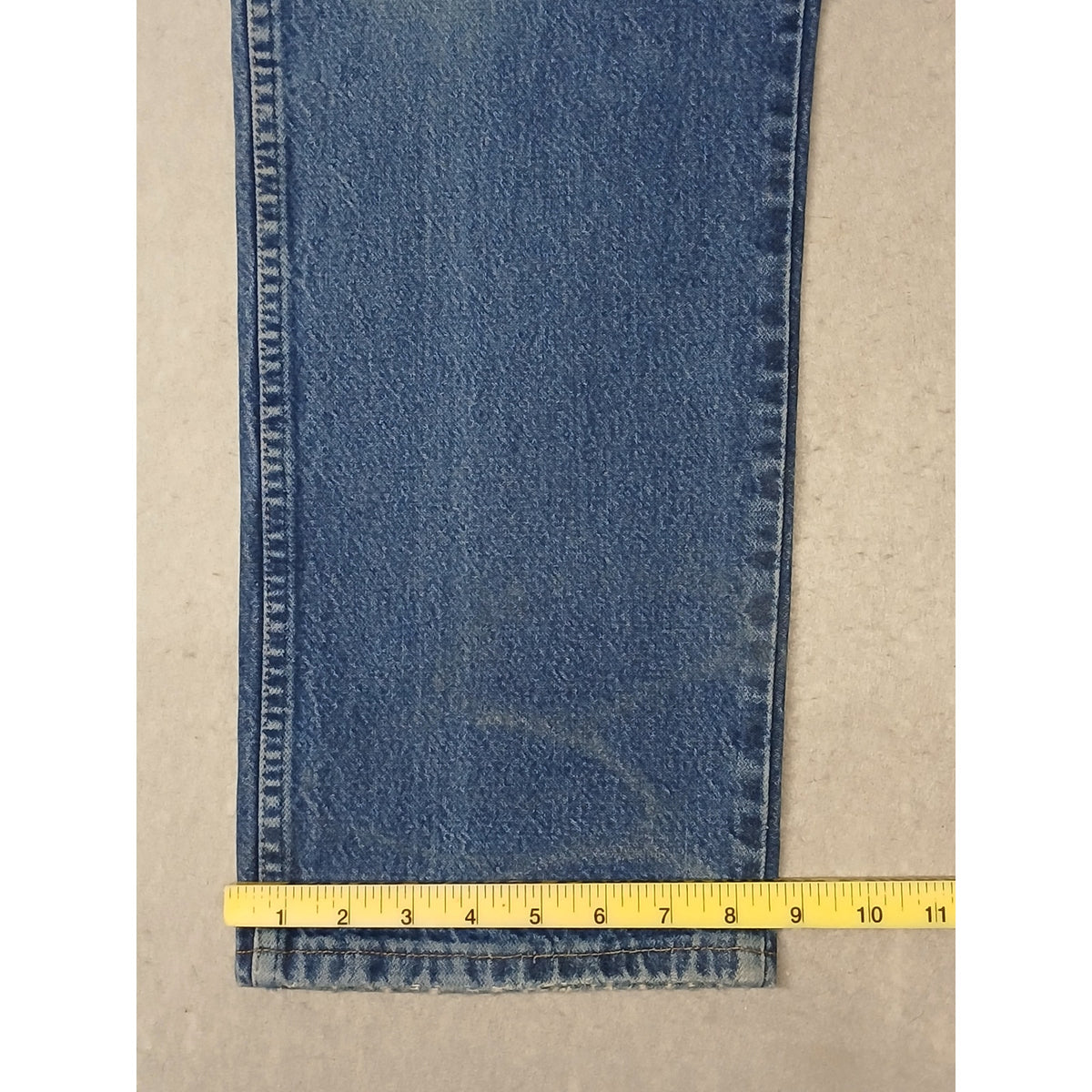 Wrangler (38x30) Classic Straight Regular Blue Denim Jeans