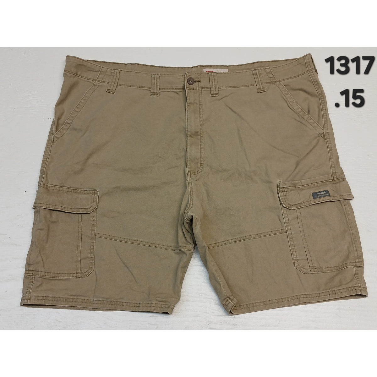 Wrangler (46) Tan Relaxed Fit Cargo Casual Khaki Shorts