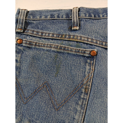 Wrangler (38 X 34) Men's Straight Leg Blue Denim Jeans