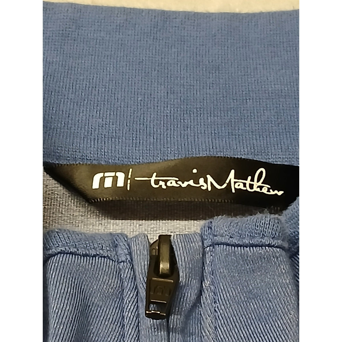 Travis Mathew (Medium) Blue Silk Stretch Zip Pullover