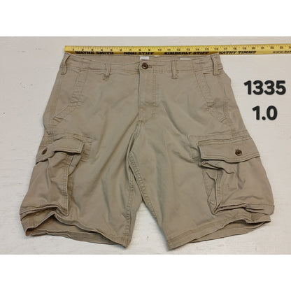 GAP (32) Beige Khaki Cargo Style Carpenter Casual Shorts