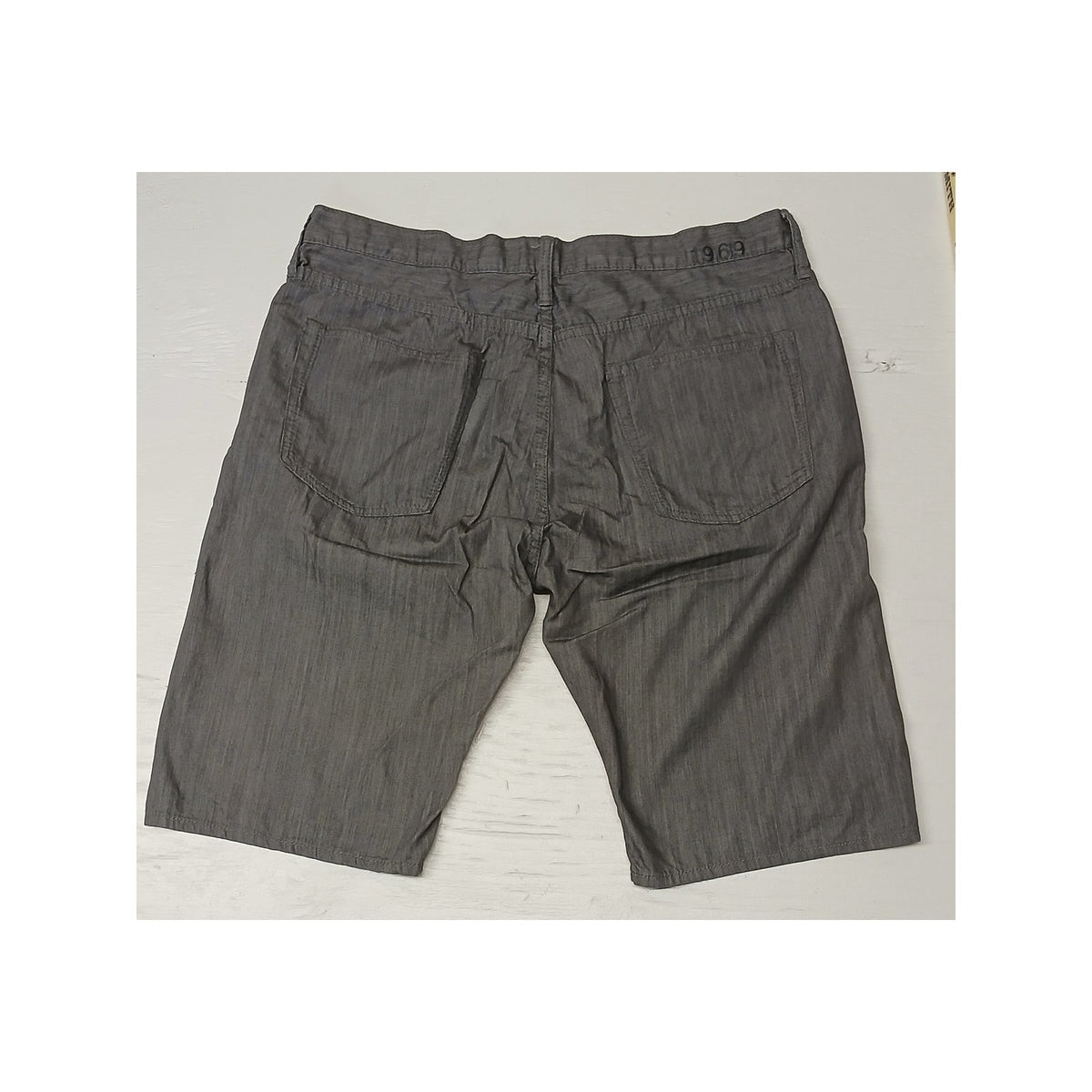 GAP 1969 (35) Gray Dri-Fit Straight Fit Dress Chino Shorts