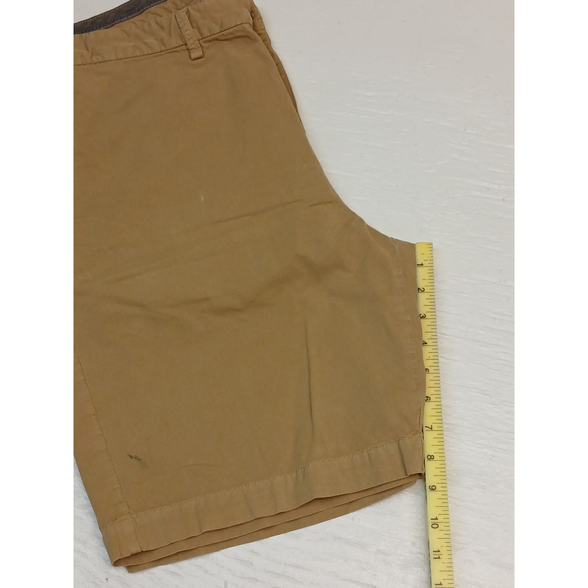Tommy Bahama (40) Tan Casual Relaxed Fit Khaki Chino Shorts