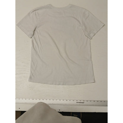 The Nike Tee (Meduim) White Crew Neck Short Sleeve TShirt
