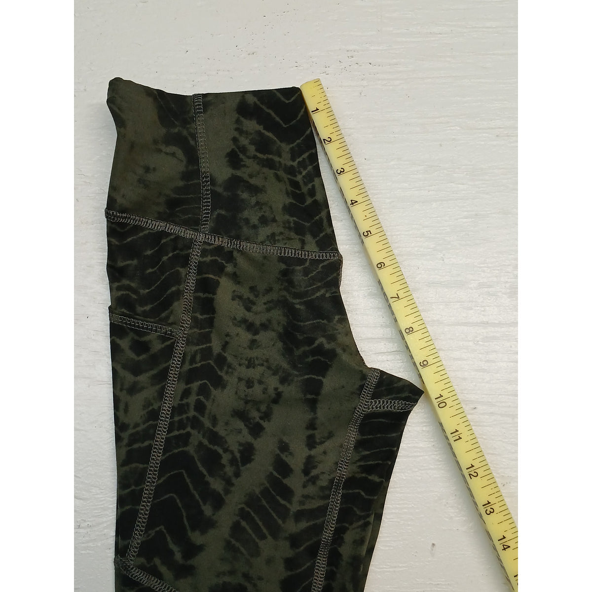 Evolution & Creation (S) Camo High Rise Athletic Leggings