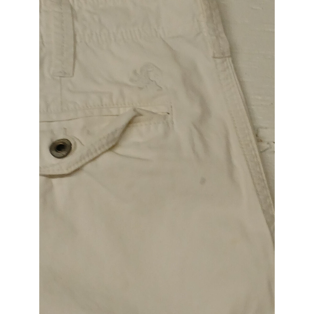 Express (36) White Board Walking Dress Chino Shorts